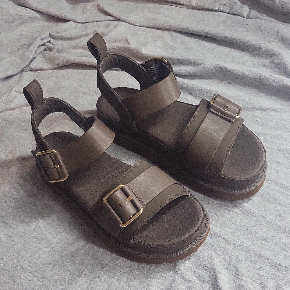 Ugg Goldenstar Villa